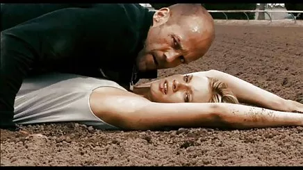 Berfin balci cilgin sống hoc sinh dit nhau trong truong trong khu ổ chuột châu á