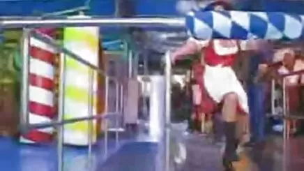 TRONG MỘT phim sex hoc sinh thoi nay