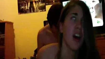 Cảnh-Old-n-Young-Thủ dâm dưới cây thông Giáng sinh xvideo hoc sinh cap 2