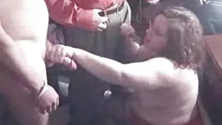 HUSTLER, Anh Lane kết phim sex nữ sinh không che bạn với thủ