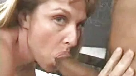 ConorCoxxx-Mẹ có học sinh cấp 2 chịch vui vẻ với Payton Hall