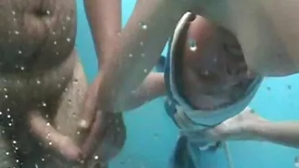 Những quần lót màu hồng làm cho tôi muốn chà phim sex nu sinh lop 9 xát âm hộ của tôi