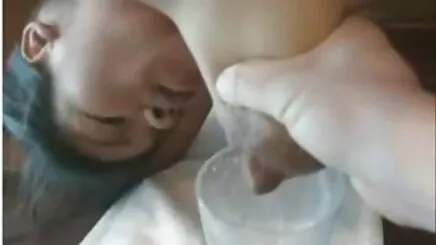 Sinh viên quyến rũ bởi dit hoc tro sinh viên, đồng